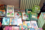 Глава ДНР передал Горловскому лицею №14 «Лидер» более 600 книг