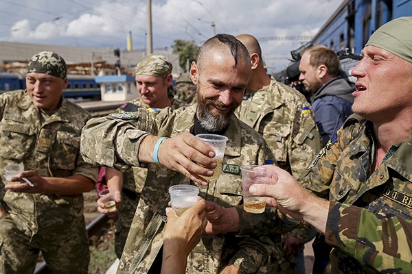 Пьяные солдаты ВСУ