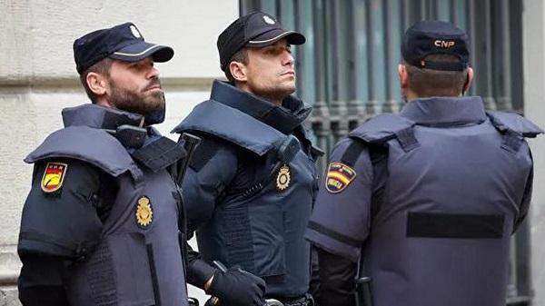 Испанские полицейские задержали наркогруз